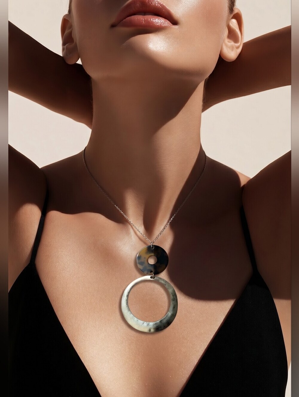 NWT Nadine West Hammered Ring and Faux Tortoise Pendant Necklace ~26"